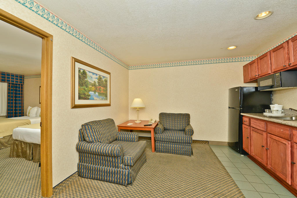 Ramada By Wyndham Kent Seattle Area Ξενοδοχείο Εξωτερικό φωτογραφία